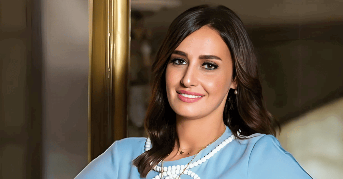 حلا شيحة ترد على الشائعات حول صورتها مع أحمد سعد