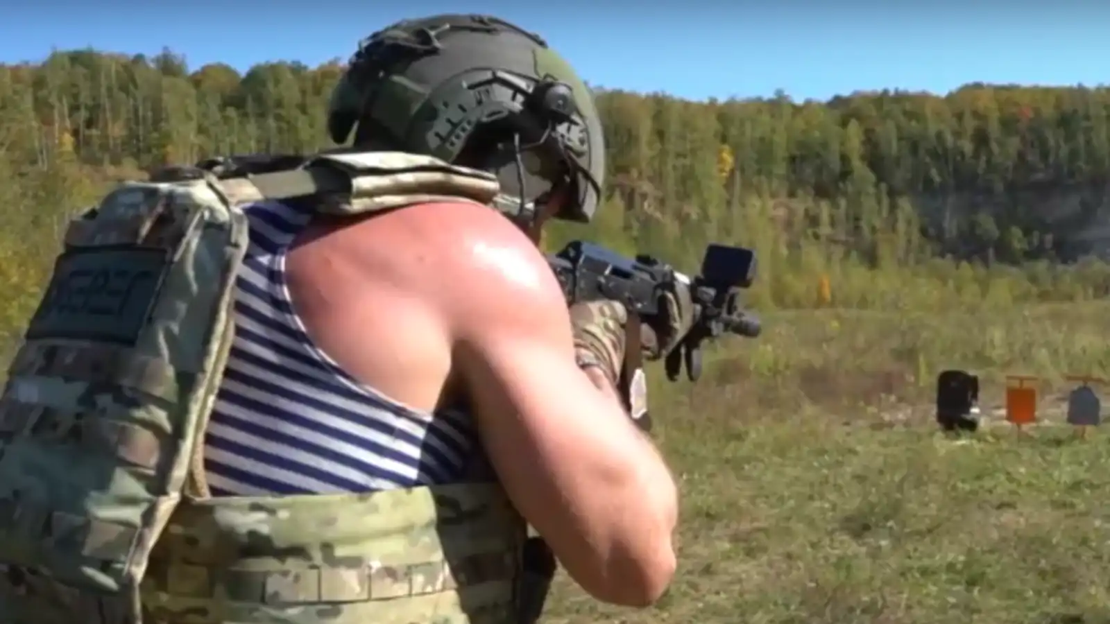 "أوبيريغ" سترة روسية جديدة تقاوم نيران الأسلحة الرشاشة (فيديو)