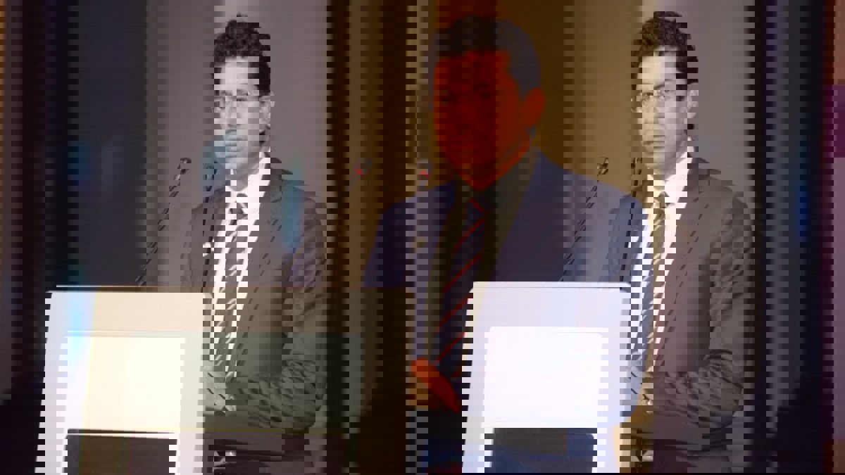 وزير الرياضة ينفي إلغاء الدوري المصري (بالصورة)