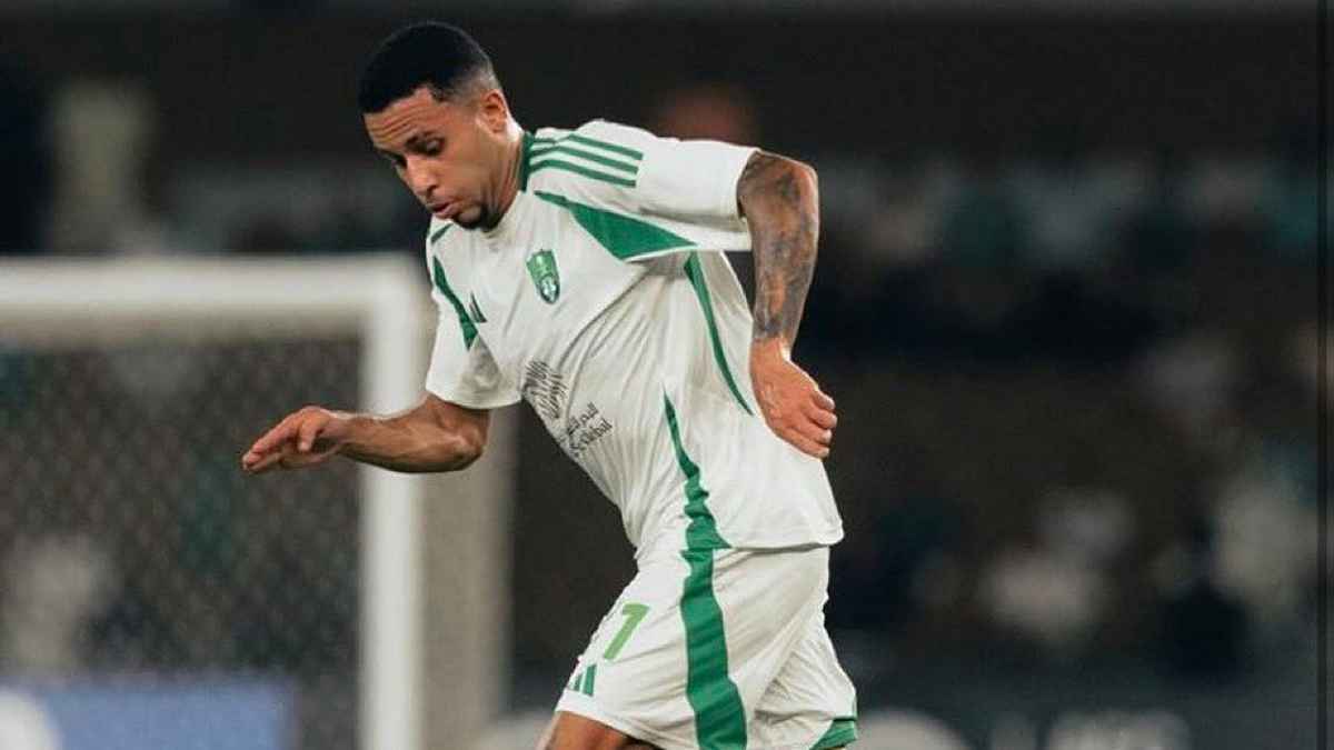 إصابة مزمنة.. صدمة كبيرة حول محترف الأهلي السعودي الجديد (فيديو)