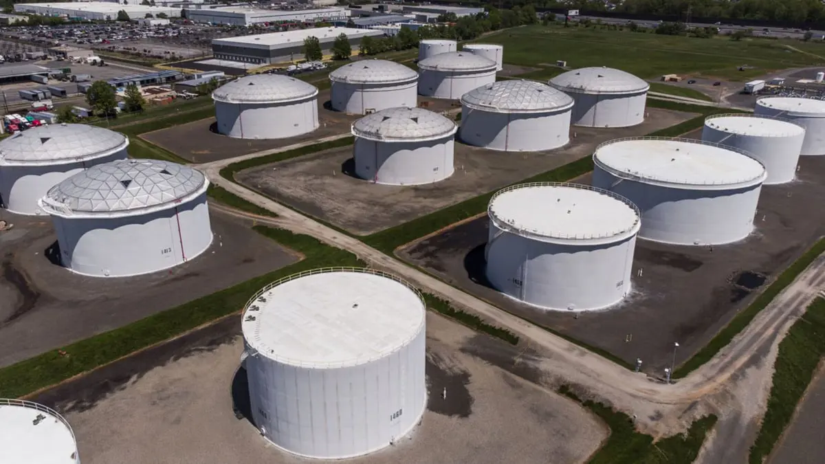 أمريكا تبيع 45 مليون برميل من الاحتياطي البترولي