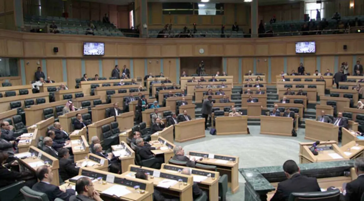 الأردن.. مطالبات بمحاسبة شخصيات وشركات بسبب التهرب الضريبي