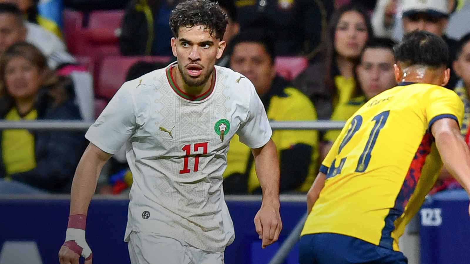 محمد وهبي يفتتح مشواره مع منتخب المغرب بالتعادل مع الإكوادور 