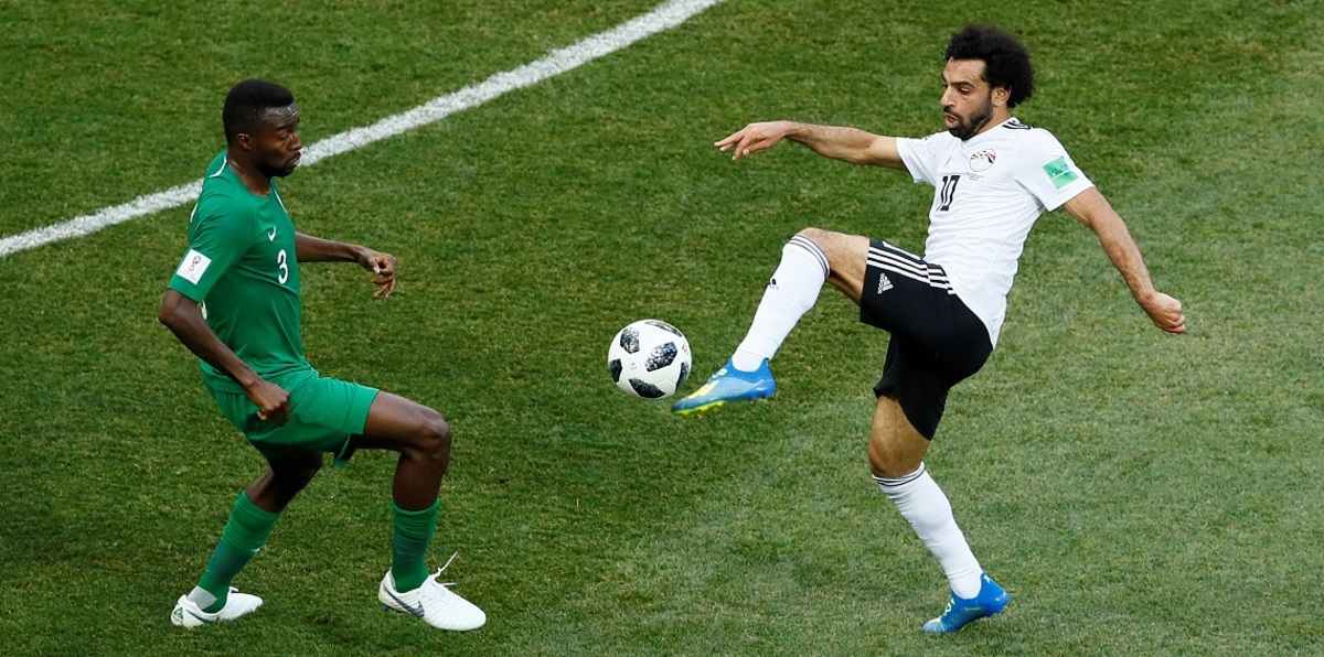 مباراة مصر والسعودية.. لماذا فاز الأخضر وكيف تفوق بيتزي على كوبر؟