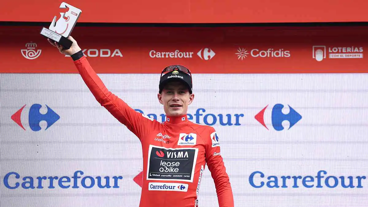 سباق إسبانيا للدراجات.. جودو يفوز بالمرحلة الثالثة وفينغارد يحتفظ بالقميص الأحمر