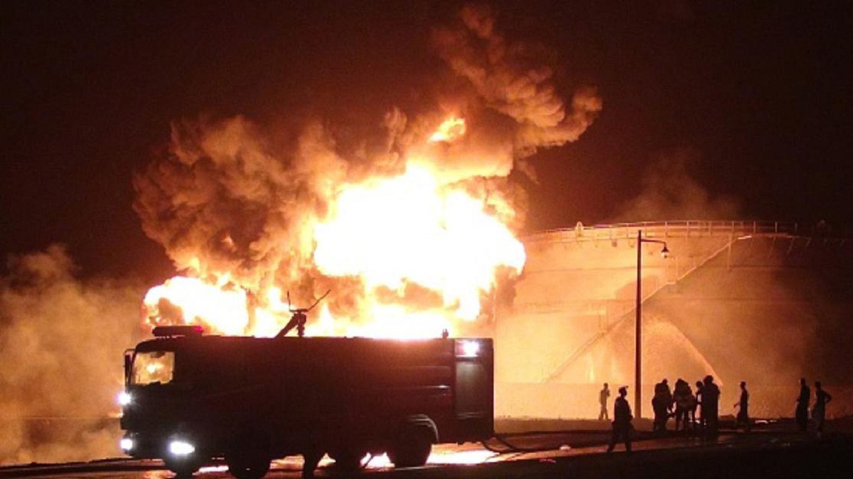 اليمن.. امتداد حريق مصفاة عدن إلى صهريج ثانٍ