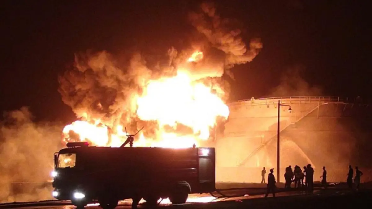 اليمن.. امتداد حريق مصفاة عدن إلى صهريج ثانٍ