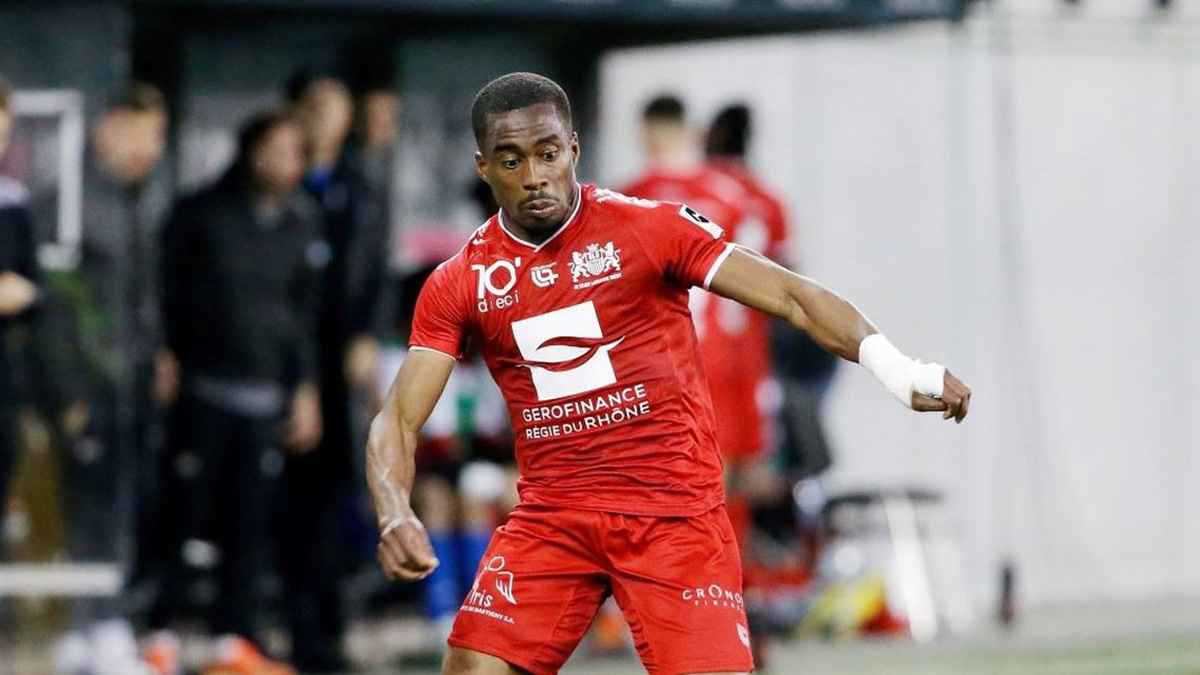 بعد هروبه.. هل يعود تيدي أوكو إلى الزمالك؟