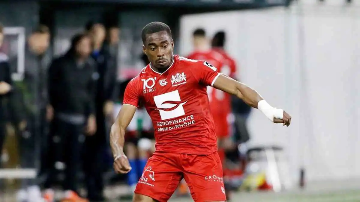 بعد هروبه.. هل يعود تيدي أوكو إلى الزمالك؟