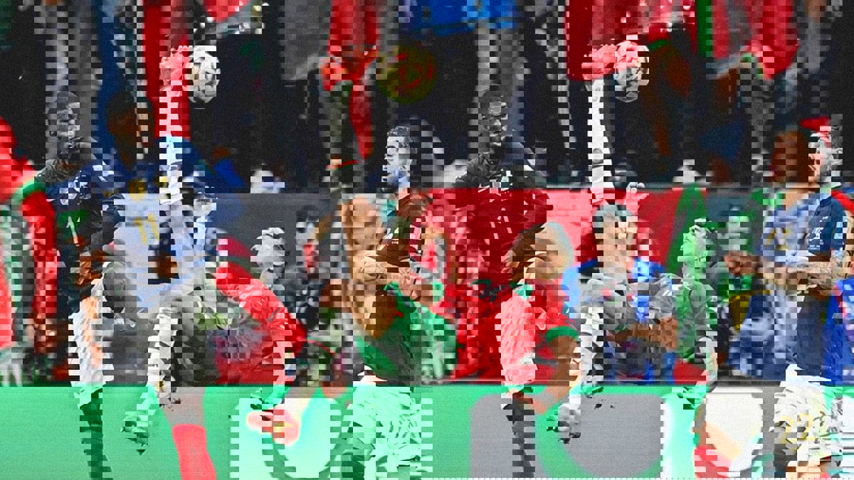 العارضة تمنع جواد الياميق من إحراز هدف تاريخي (فيديو)