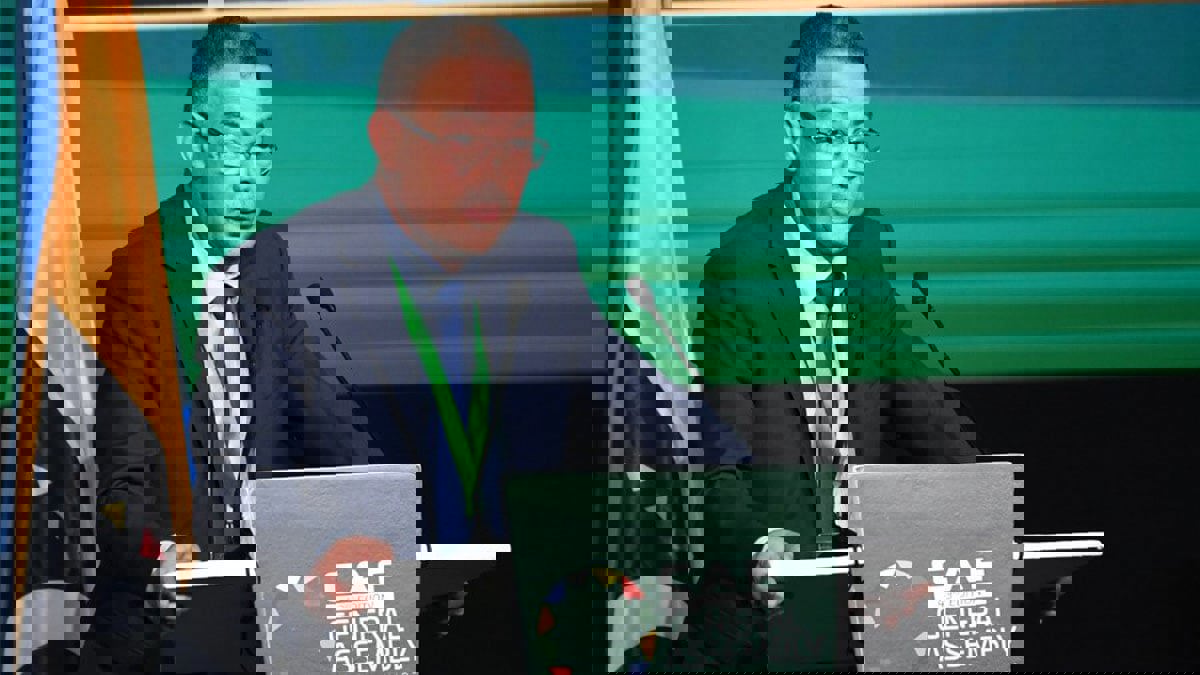 تقرير: المغرب حقق انتصارا دبلوماسيا "كرويا" على الجزائر