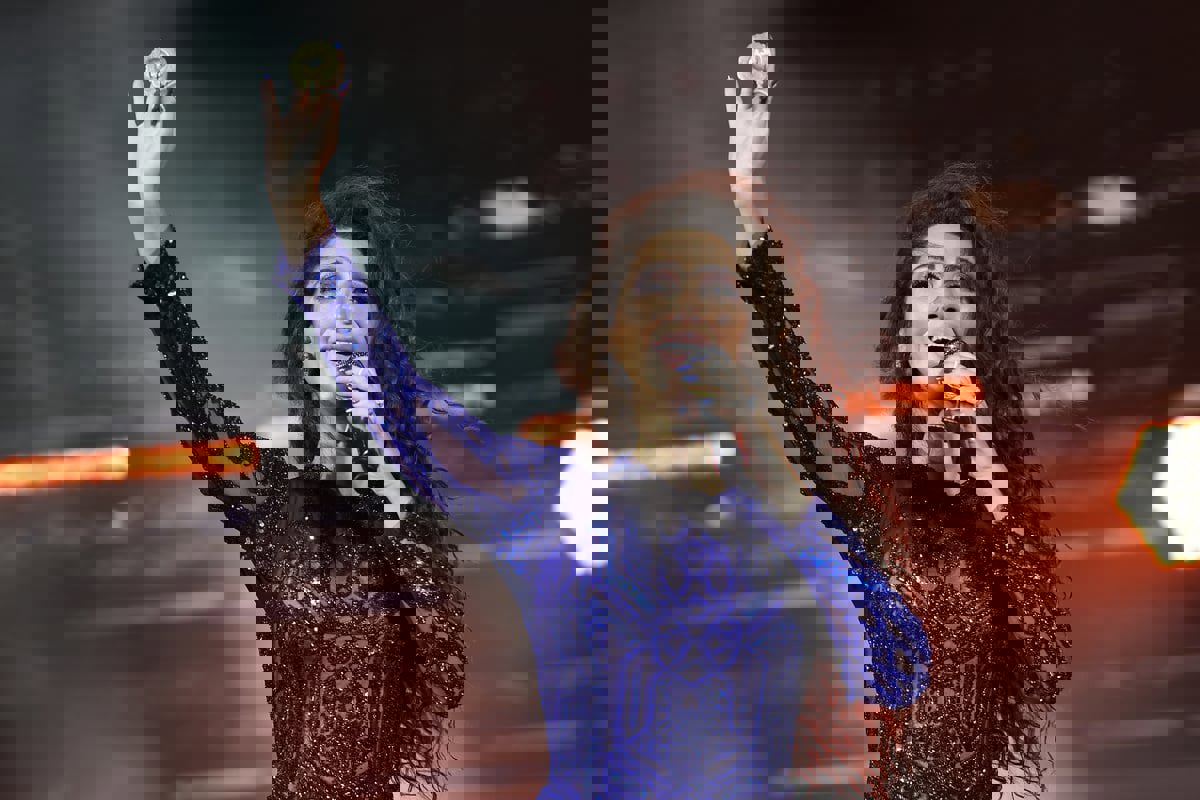 ميريام فارس تثير جدلاً بحركة "بذيئة" (صورة)