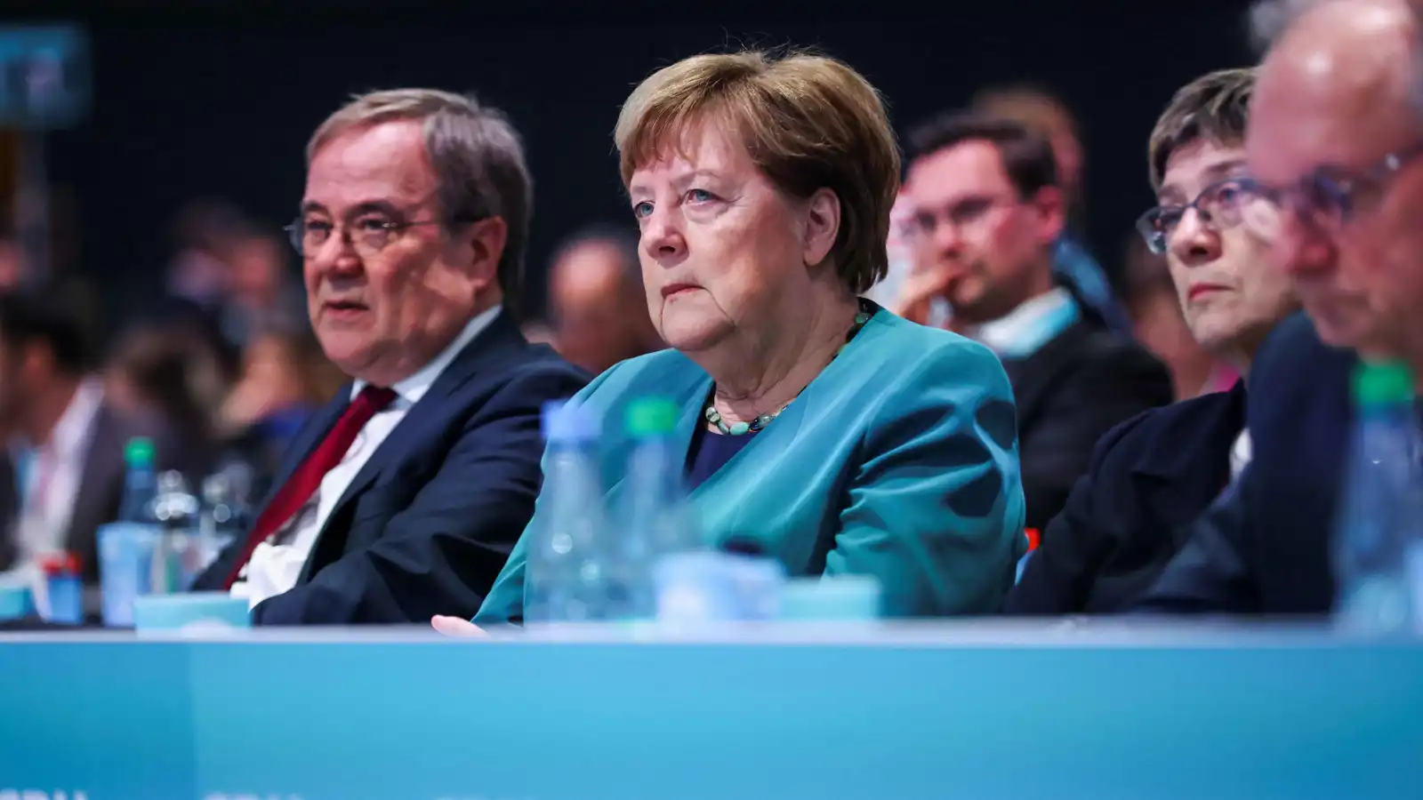 "لوموند": عودة ظهور ميركل تثير جدلا حول احتمال ترشحها لرئاسة ألمانيا