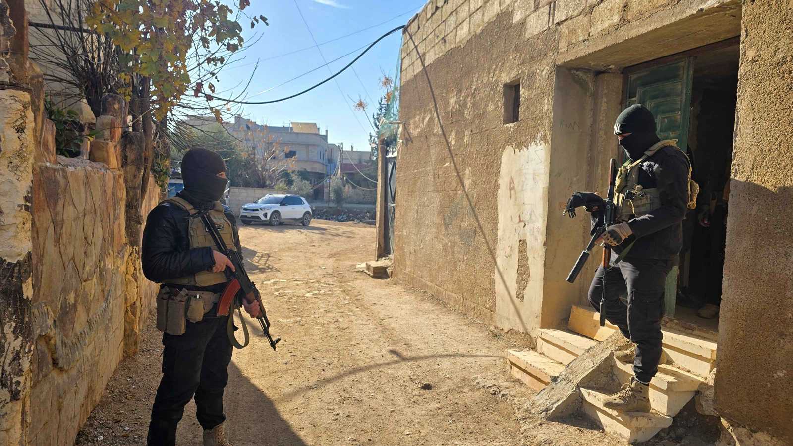 قبل "ساعة الصفر".. الأمن السوري يعتقل عنصرًا من داعش في الكسوة