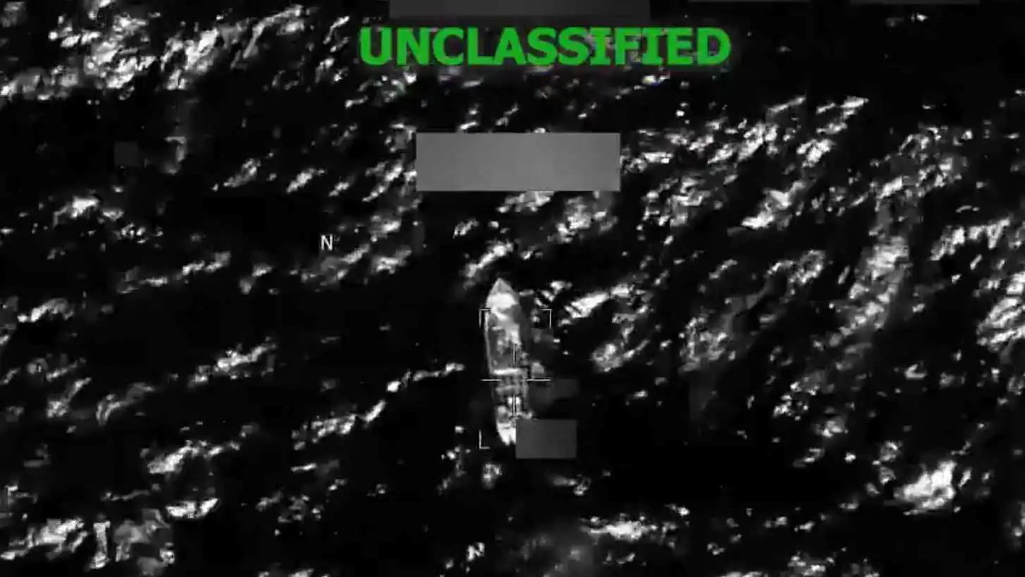 واشنطن تعلن مقتل 4 "إرهابيين" باستهداف سفينة في الكاريبي (فيديو)