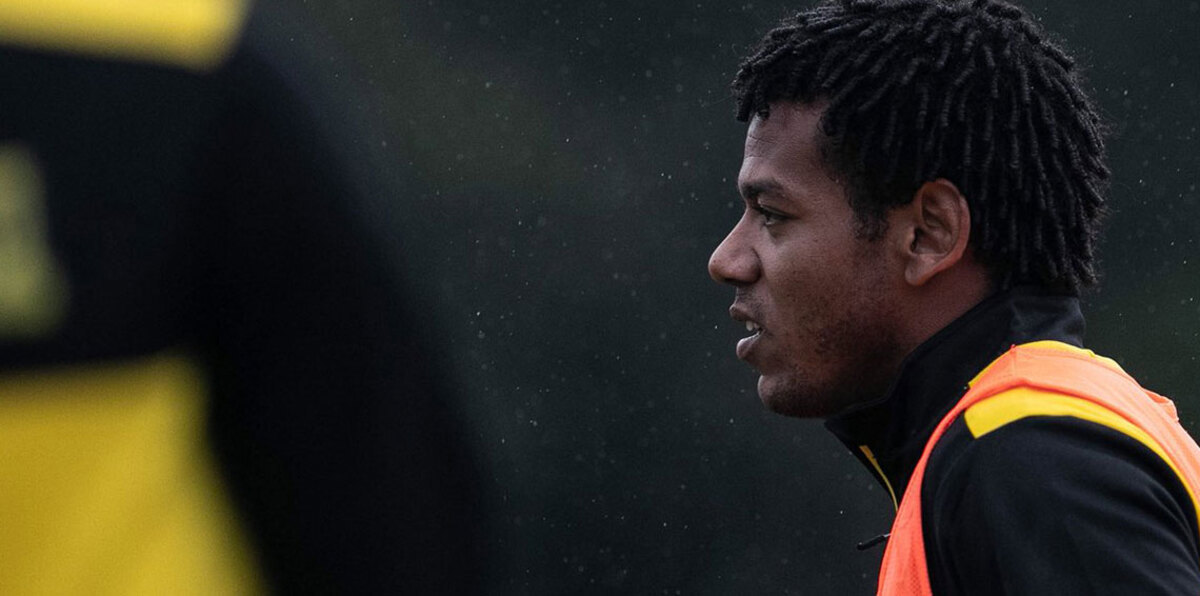 أزمة العكايشي قد تؤخر ظهور رومارينيو مع نادي الاتحاد السعودي