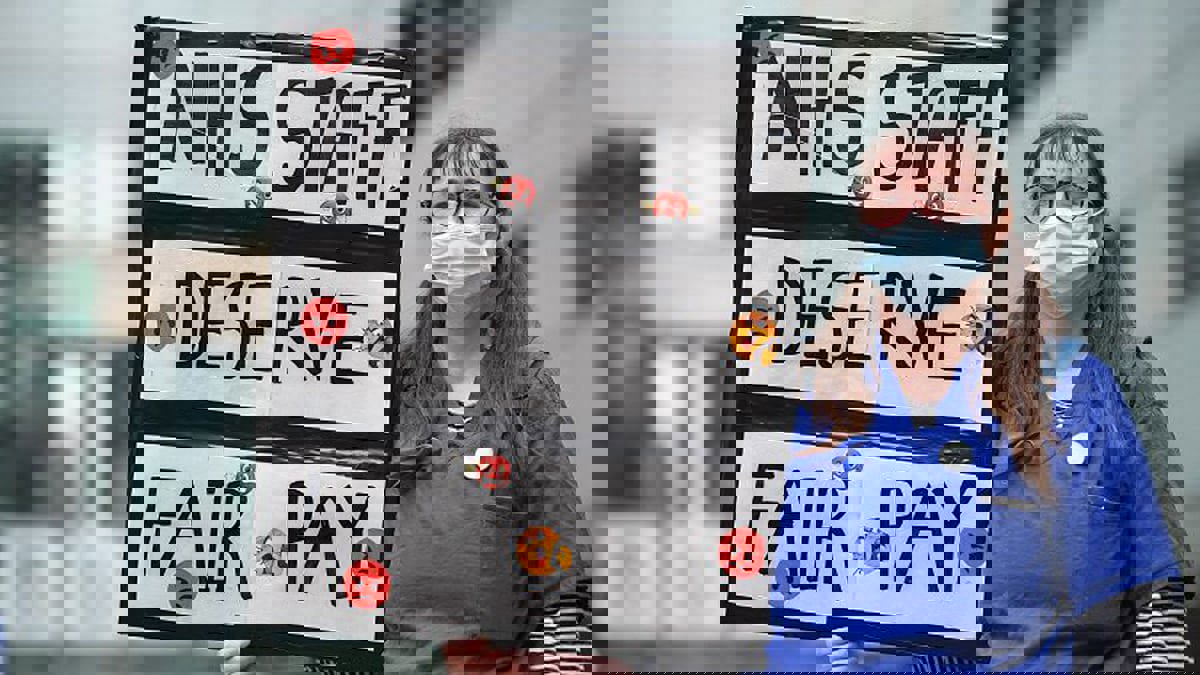 استدارة "النواس العظيم"