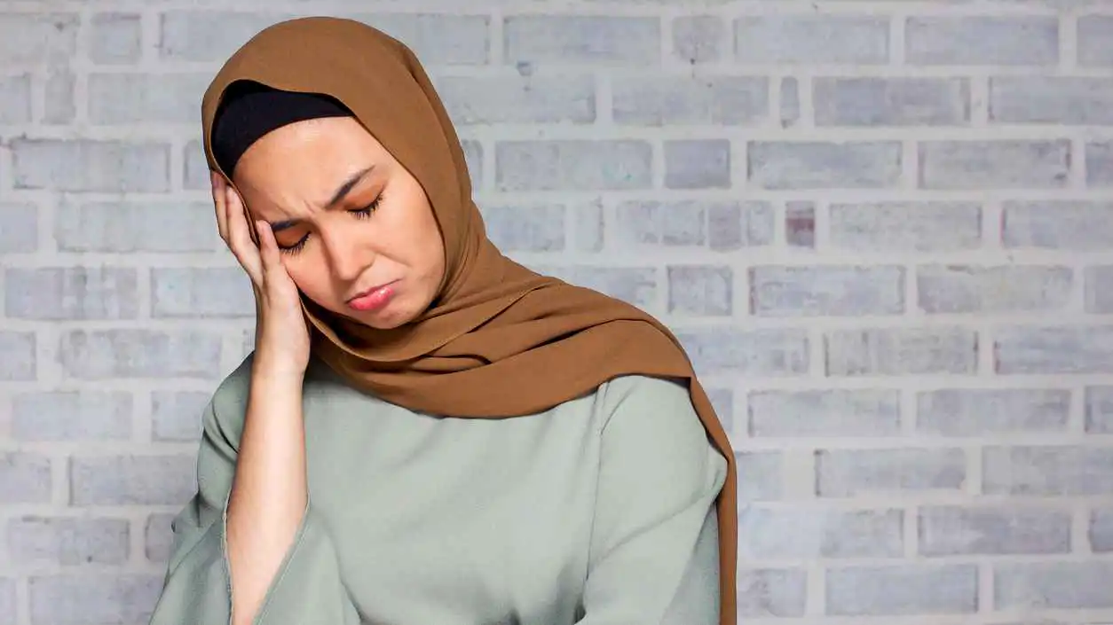 الصداع في رمضان.. لماذا يحدث وكيف نتجنبه؟