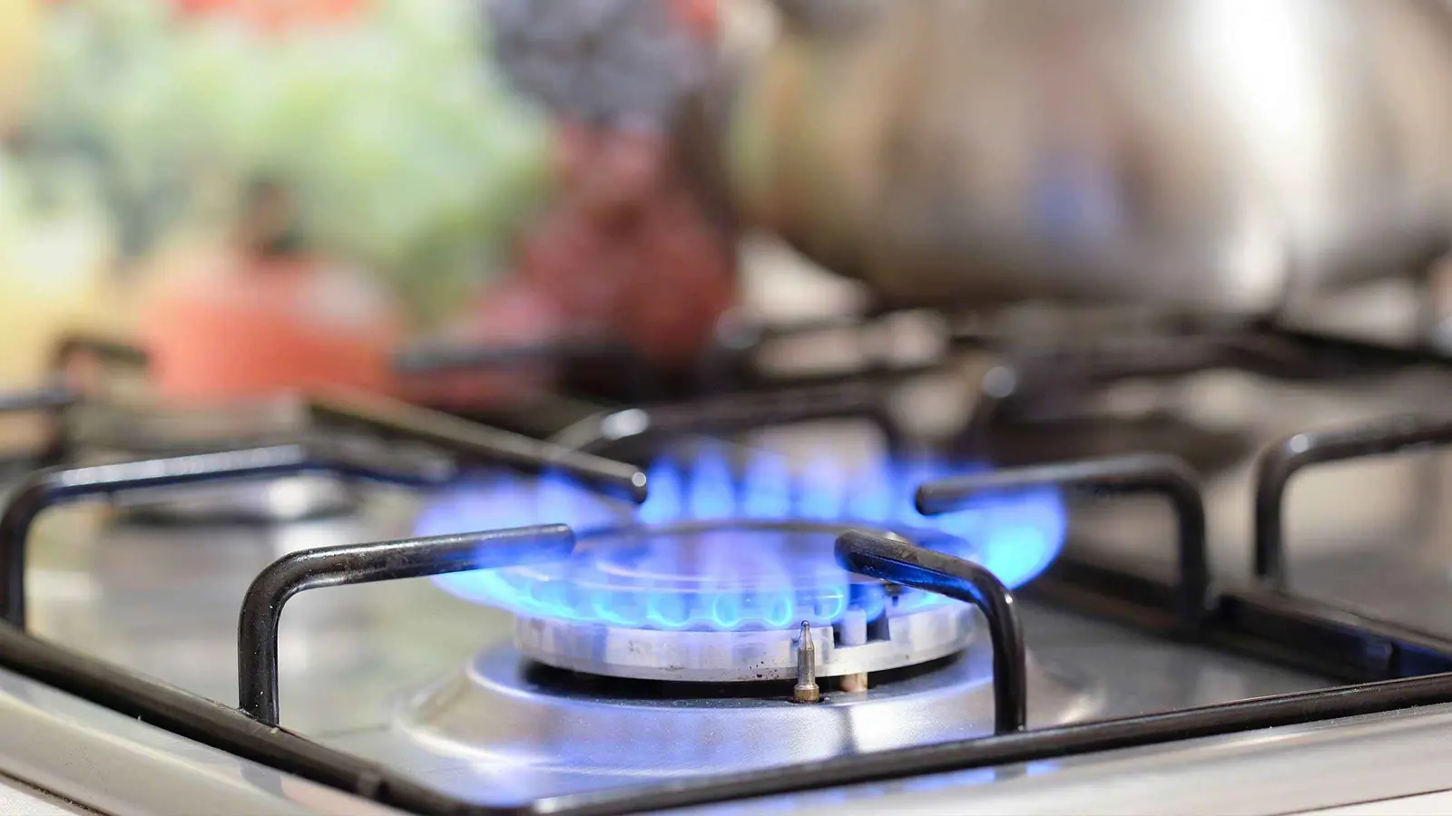 الغاز في مطبخك.. خطر خفي يهدد صحتك وأسرتك
