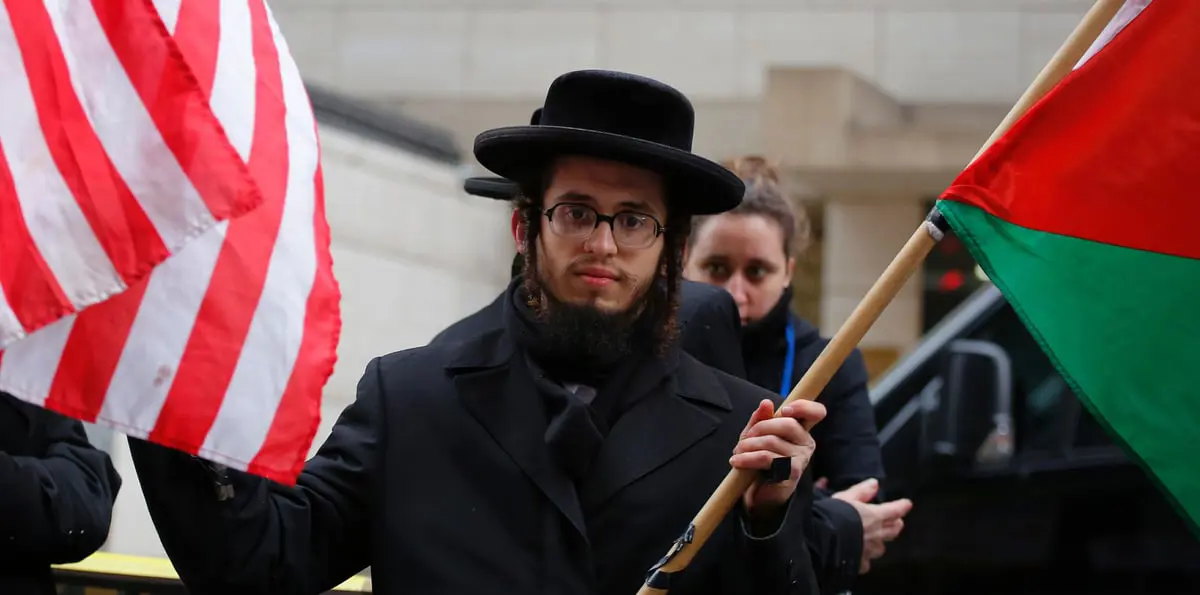 صحفي في "هآرتس" الإسرائيلية يعلن الحرب على الصهيونية