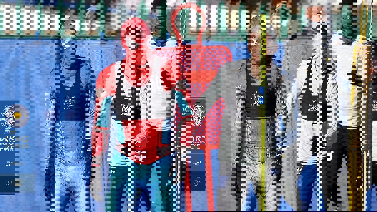 "سبايدرمان" يظهر في تدريبات ليستر سيتي (فيديو وصور)