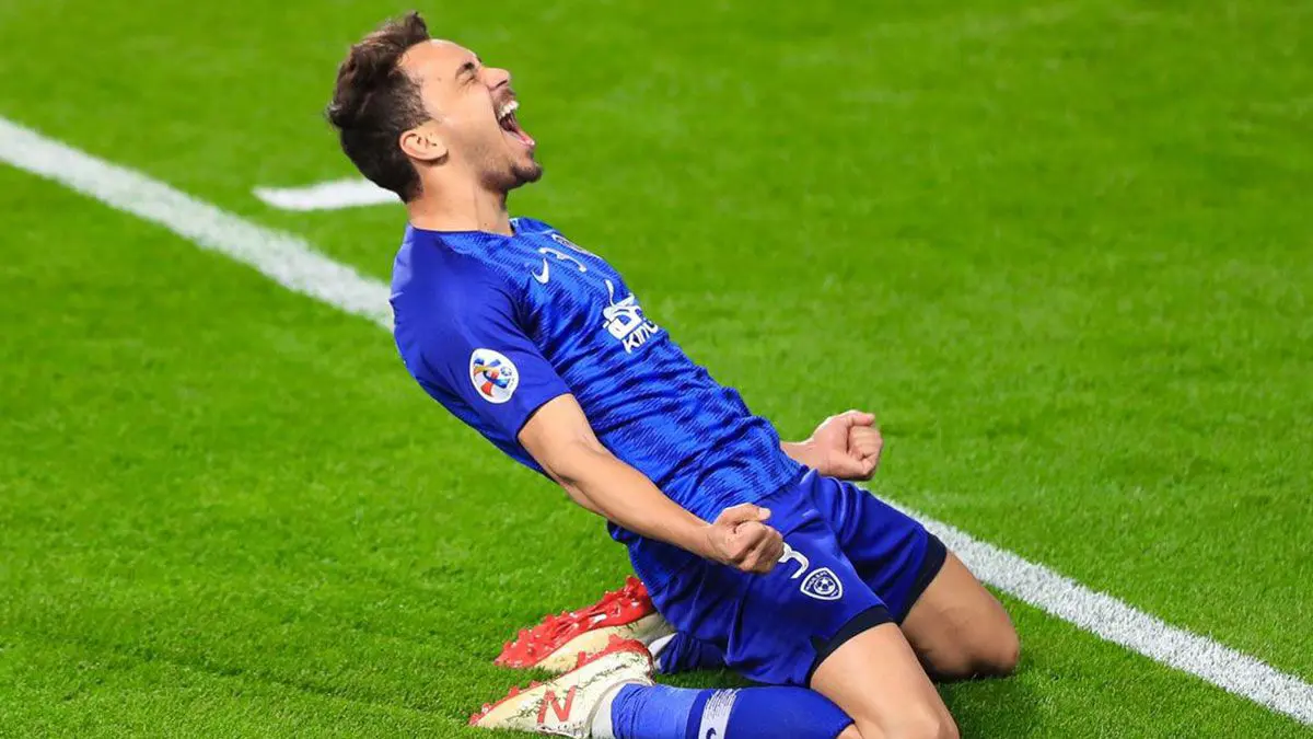 قرار جديد من نادي الهلال السعودي بشأن الصفقات الصيفية