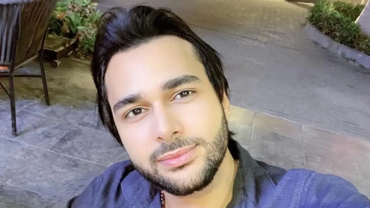 مصر.. السجن عاما لمحمود المهدي بتهمة سب أشرف زكي وزوجته روجينا