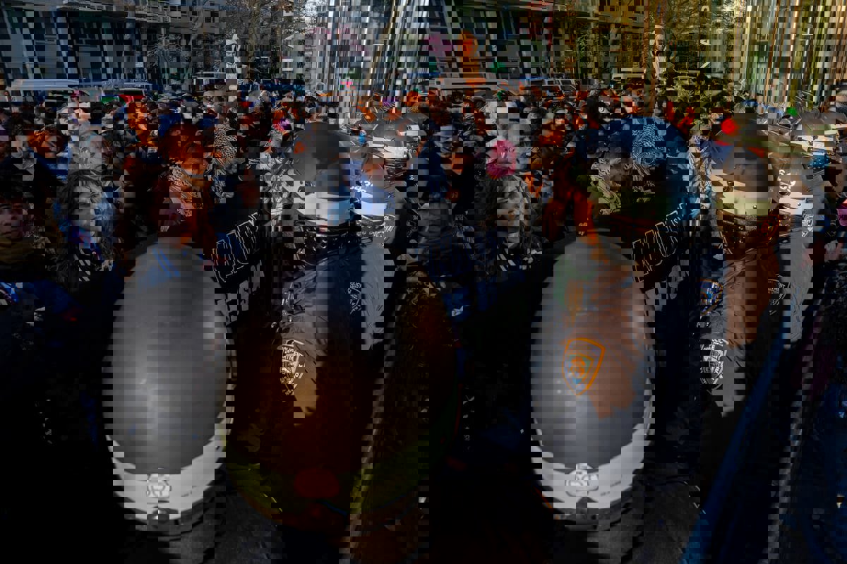 اعتقالات جديدة تطال طلابا في جامعات أمريكية تضامنوا مع غزة (صور)