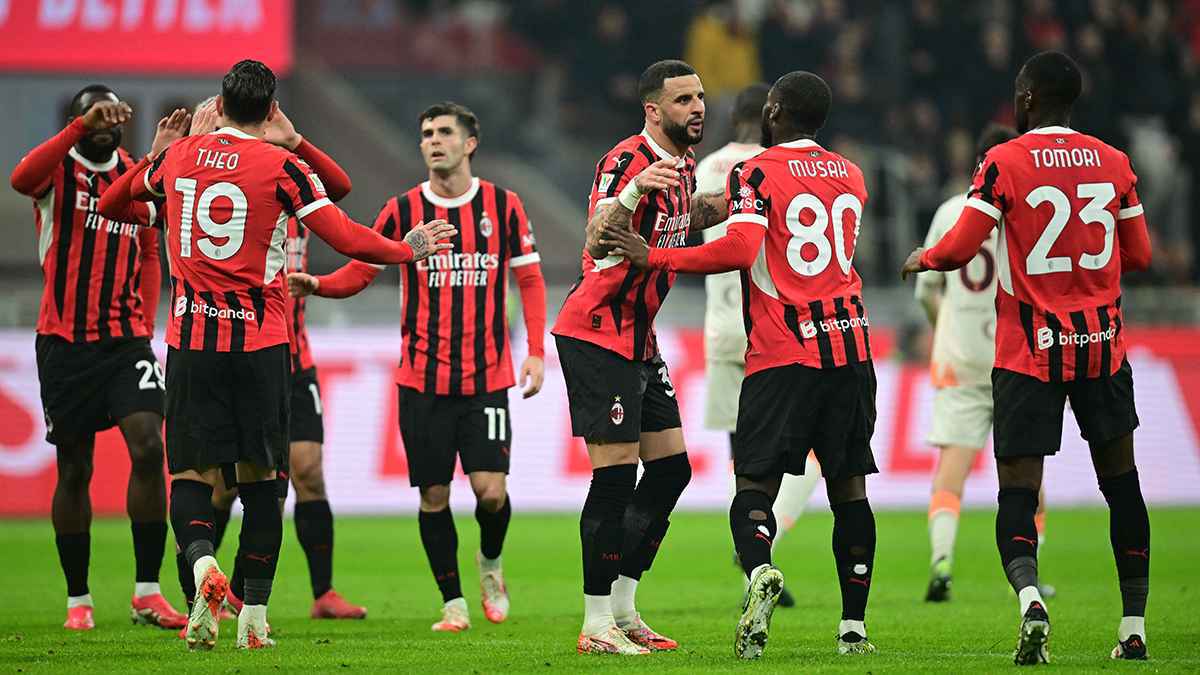 ميلان يقصي روما من كأس إيطاليا بفوز بثلاثية (فيديو)