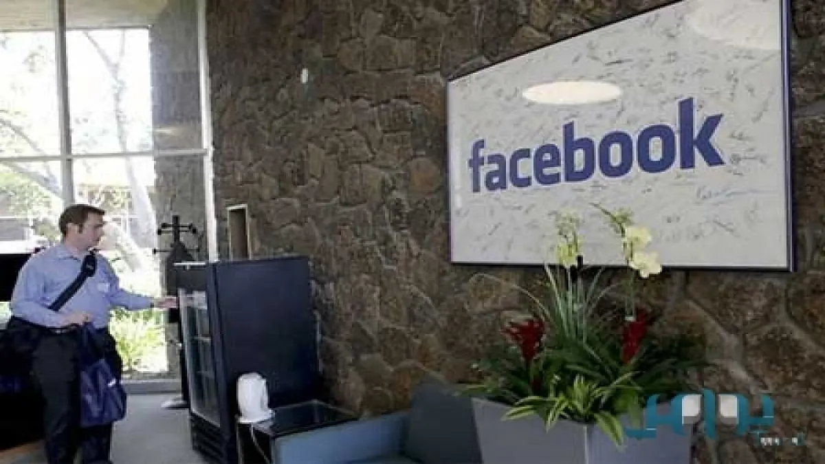 ماذا يعني توظيف فيسبوك صحافيين لصناعة الإعلام؟