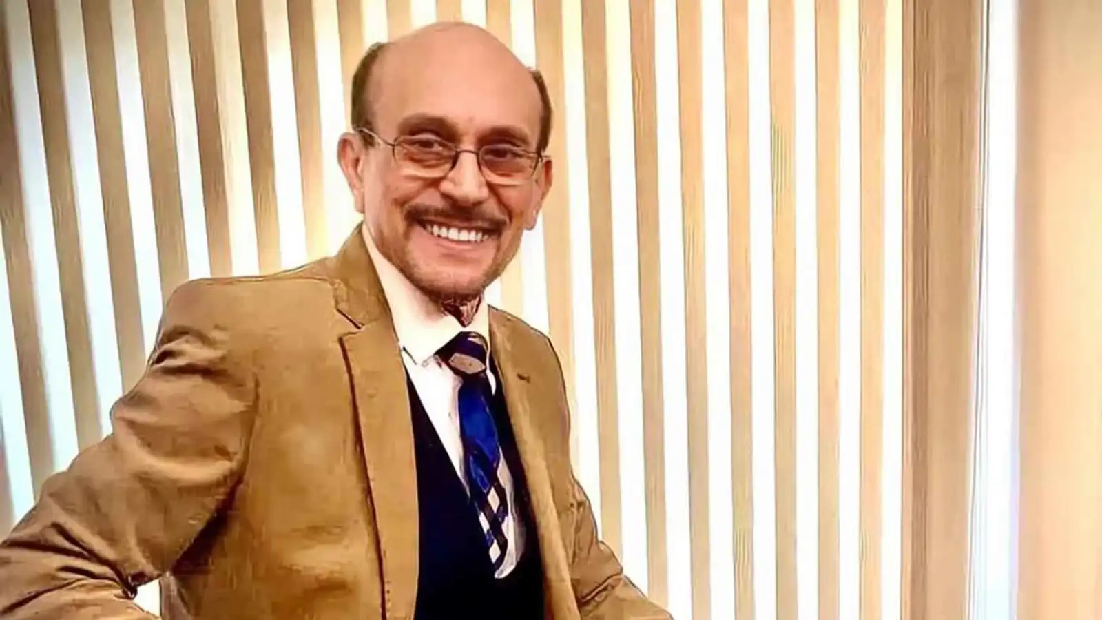 محمد صبحي يدافع عن صراخه في وجه سائقه بفيديو من كاميرا المراقبة