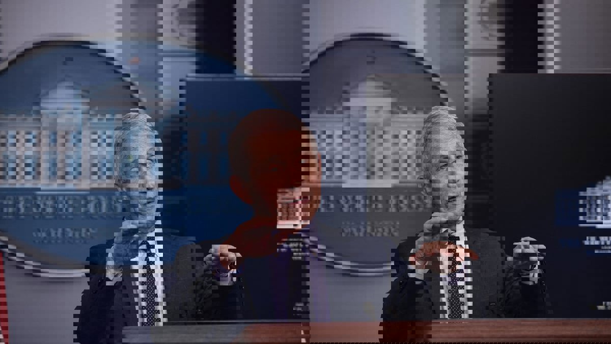 فاوتشي: أوميكرون أقل شدة من دلتا بشكل شبه مؤكد