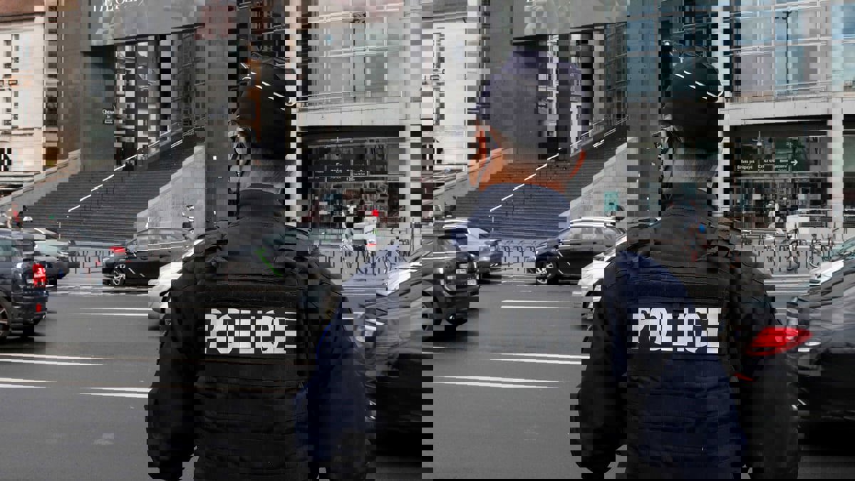 فرنسا.. إصابة قس في هجوم بسكين بمدينة نيس