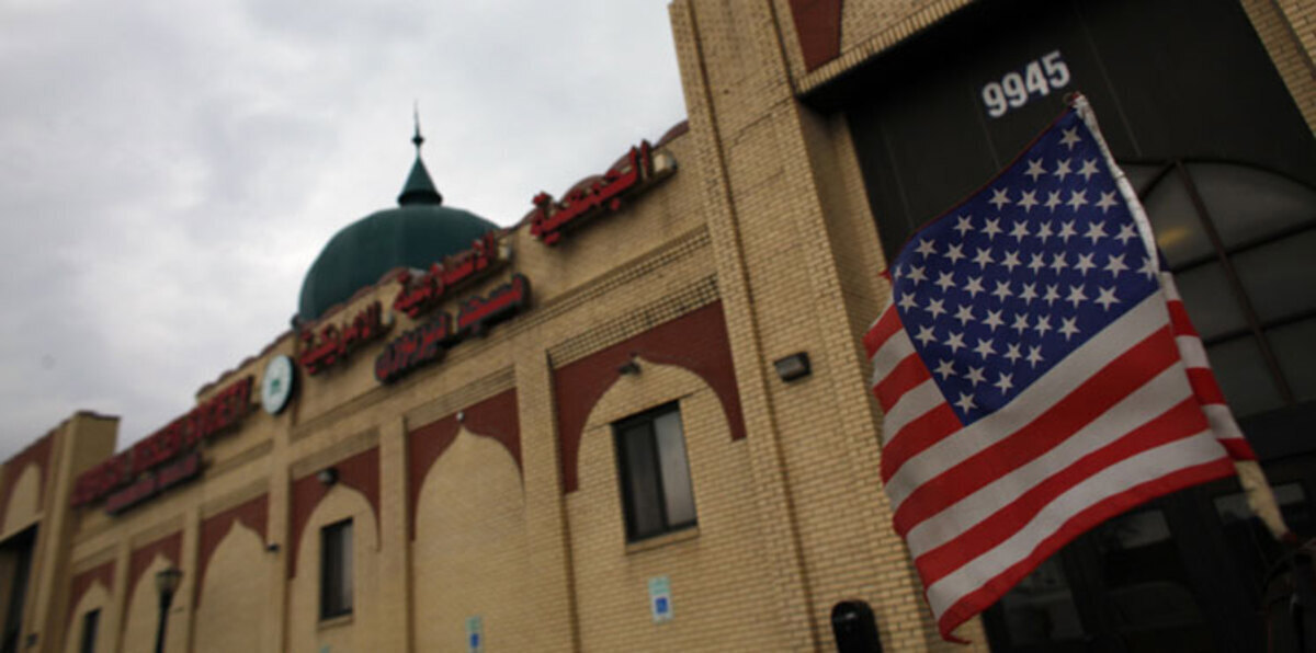 ترامب سيفعل بالمسلمين ما فعله هتلر باليهود.. مضمون رسالة تهديد تلقاها مسجد بأمريكا