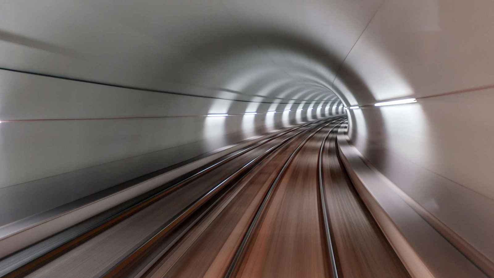 "للطرق السريعة".. الصين تبني أطول نفق في العالم (فيديو)