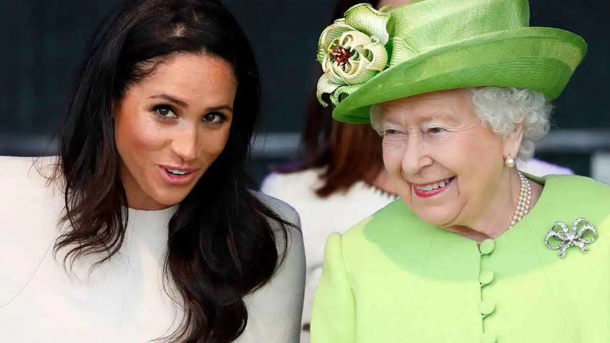 مشهد الانحناءة يحرج الأمير هاري.. وخبير لغة الجسد يكشف غضبه (فيديو)