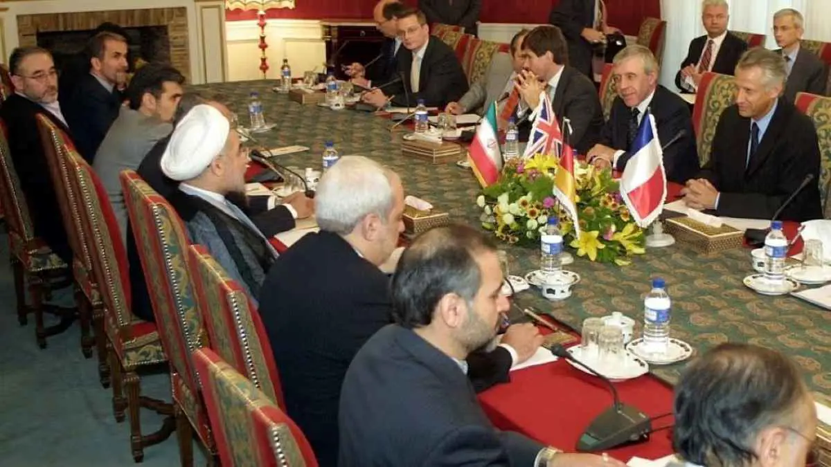 تحذير إيراني من تكرار "خدعة 2003" في المفاوضات النووية