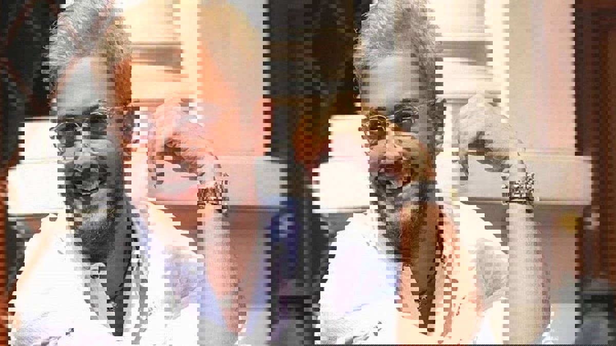 نزهة الركراكي تخطف الأضواء من ابنها سعد لمجرد في السعودية