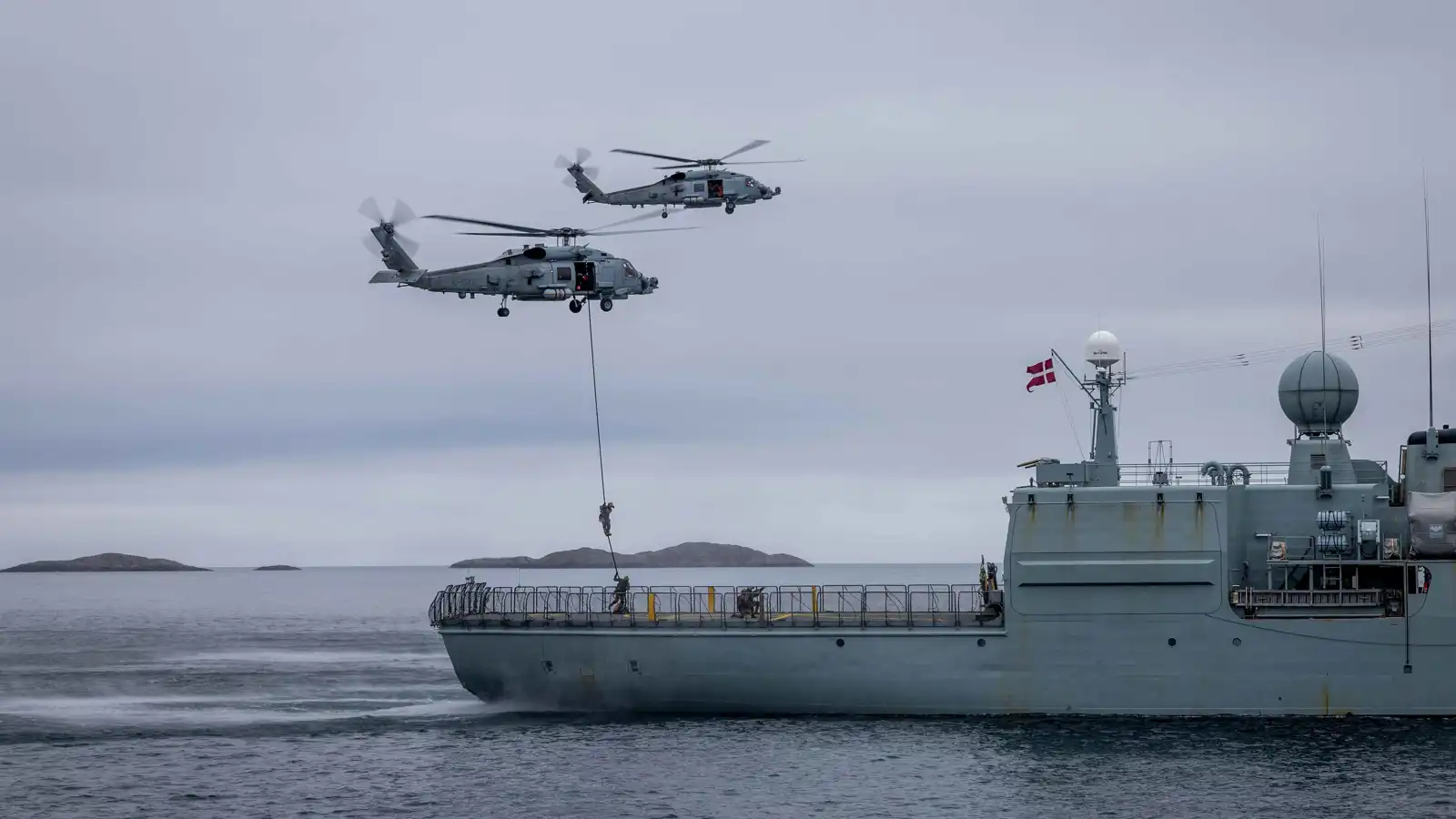 من الضم إلى الردع.. لماذا عزز "الناتو" قواته في غرينلاند؟