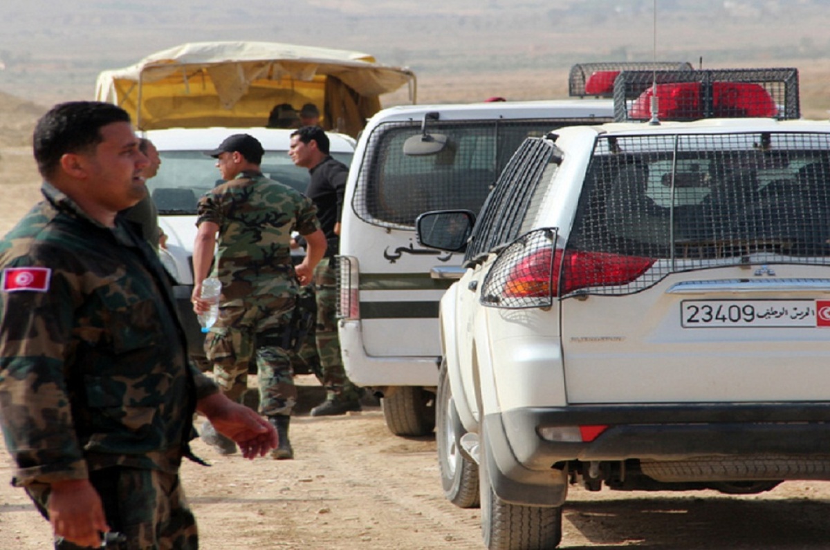 تونس تتسلم 4 متشددين من بؤر التوتر