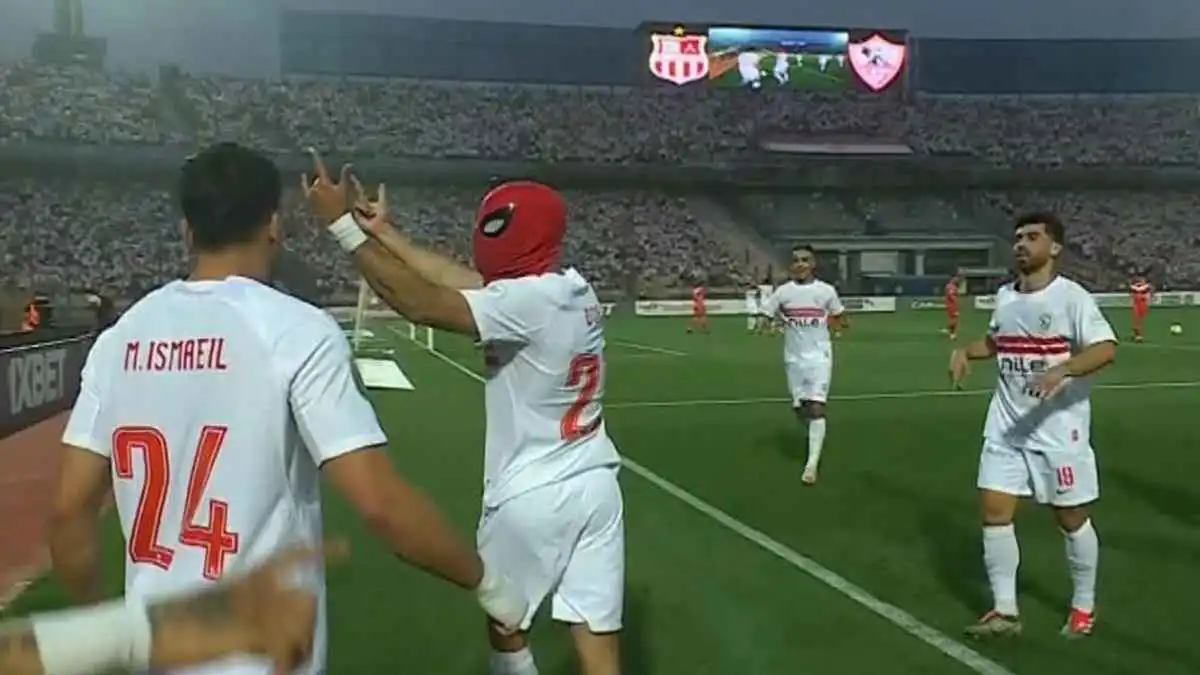 قناع العنكبوت.. لماذا حصل عدي الدباغ على إنذار رغم إلغاء هدفه أمام بلوزداد؟