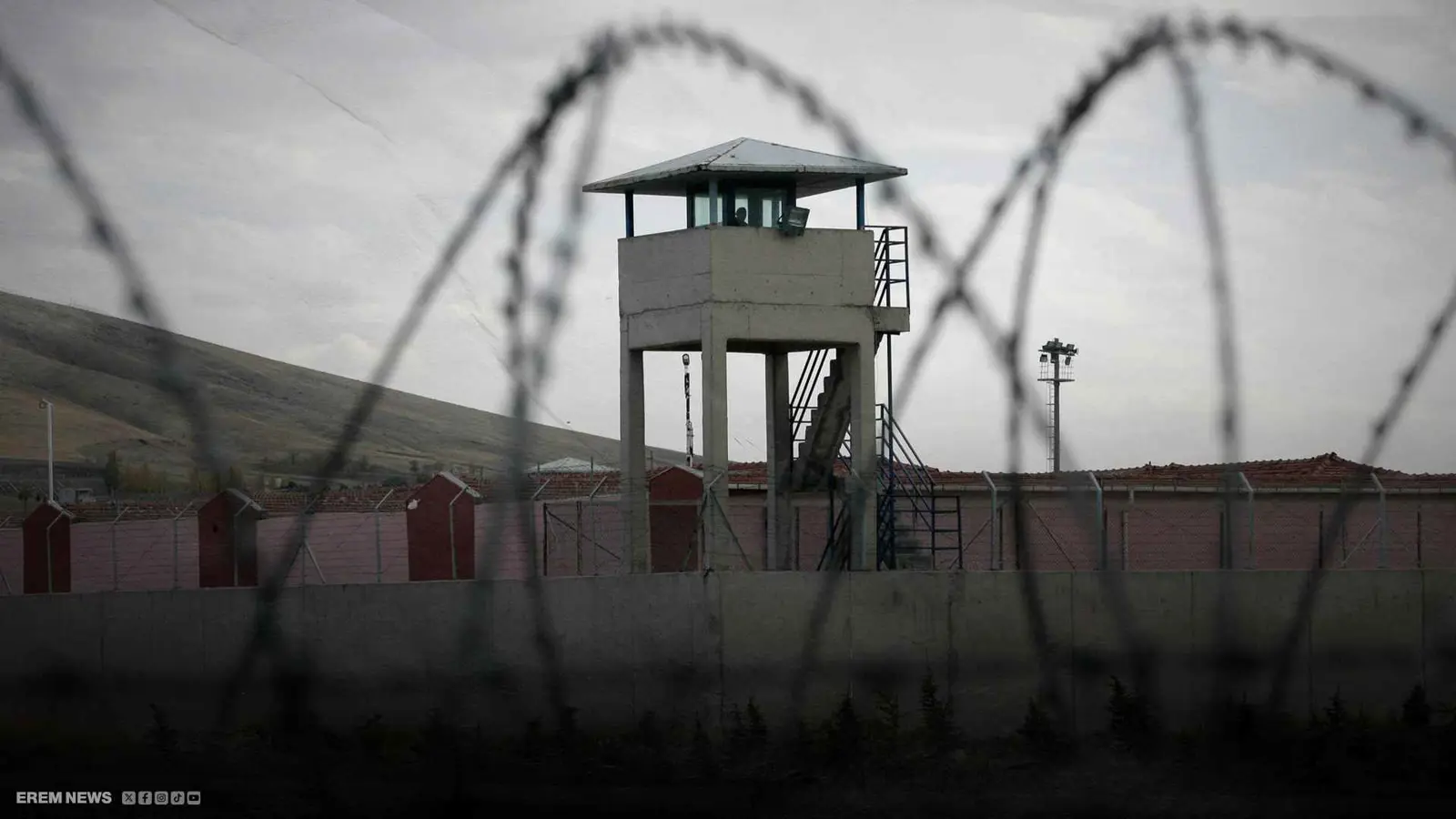 سوريون أجبروا على شرب المازوت