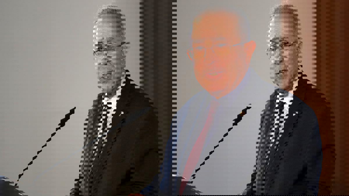 الجزائري رمطان لعمامرة ينسحب من سباق تمثيل الأمم المتحدة في ليبيا