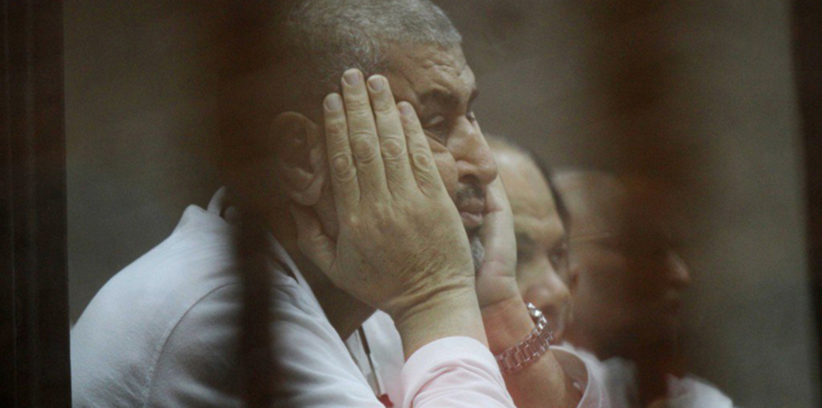 محاكمة 14 مسؤولاً إخوانيًا بتهمة الكسب غير المشروع في عهد مرسي