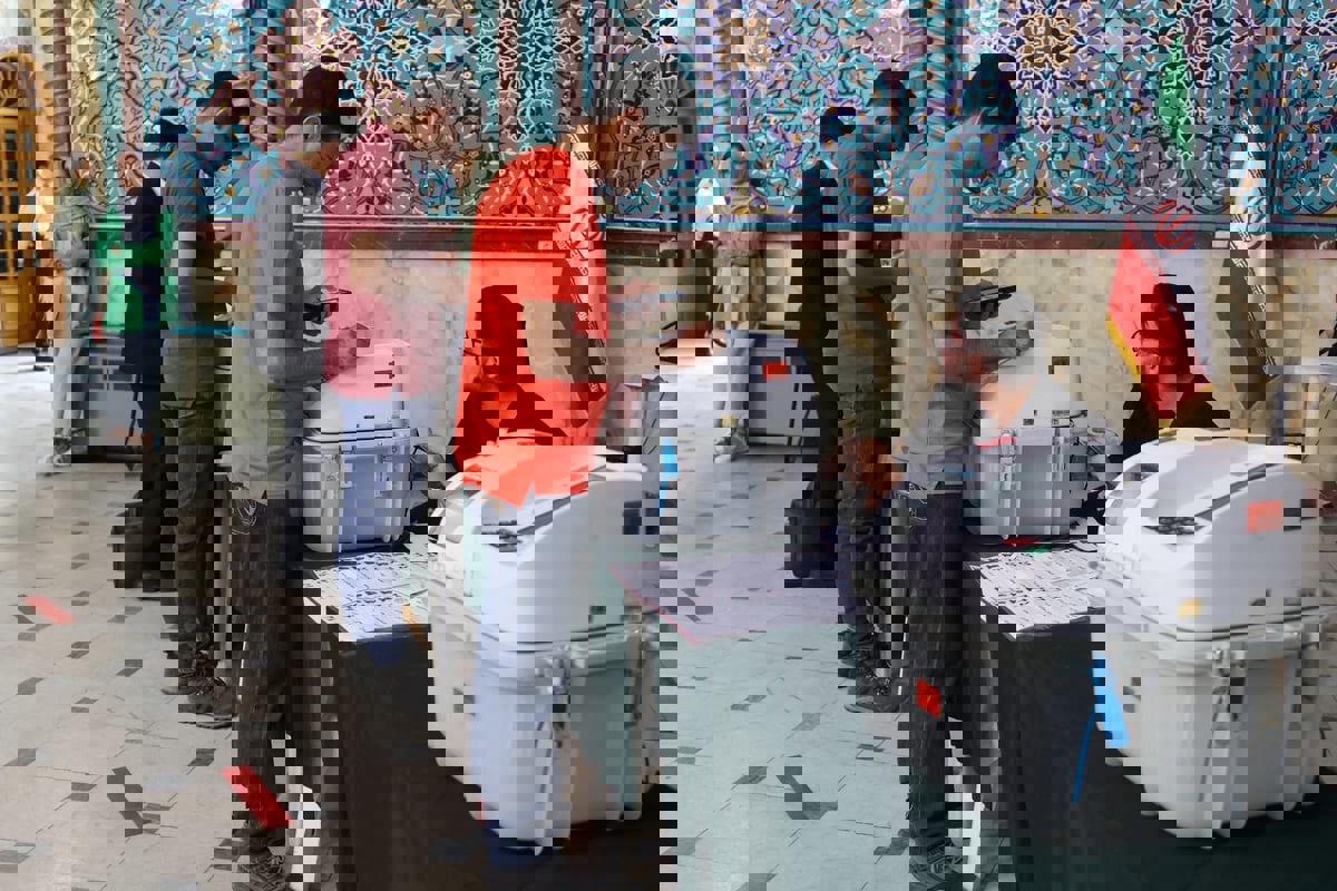 طهران تتهم كندا بمنع الإيرانيين من المشاركة في الانتخابات