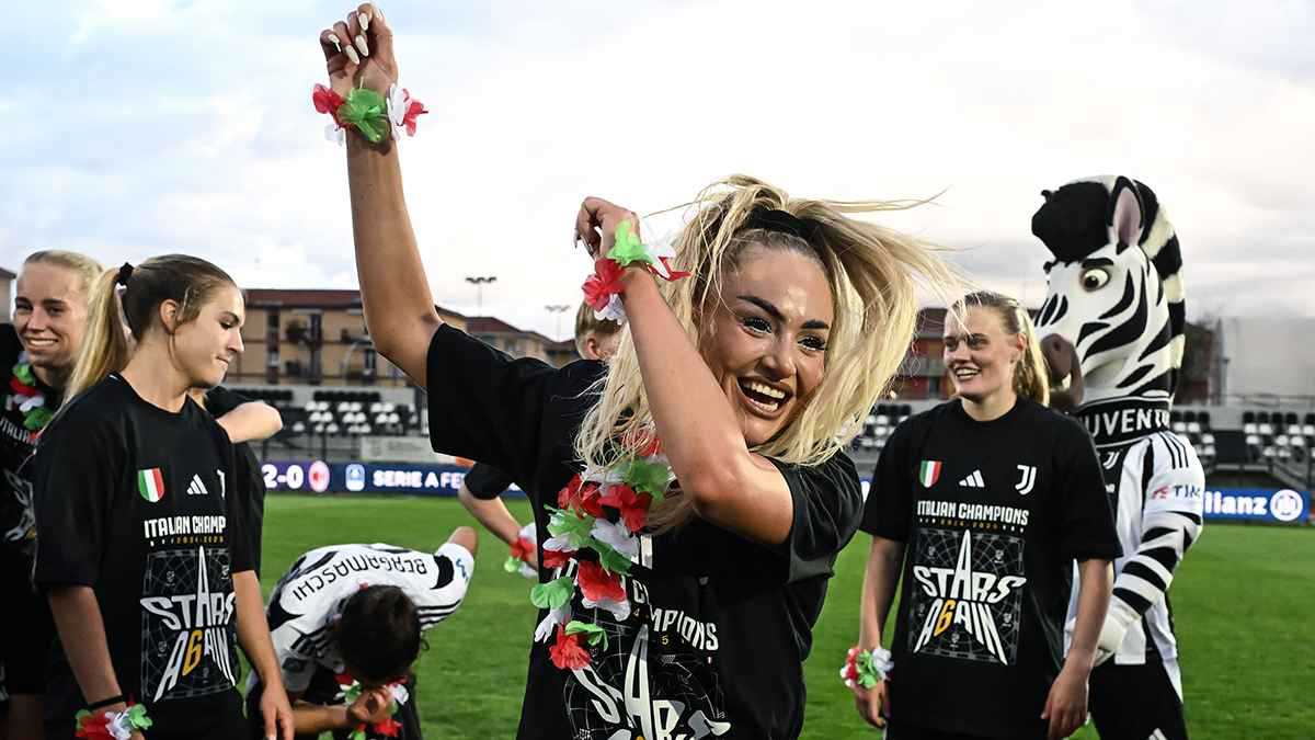 أجمل لاعبة في العالم تغادر يوفنتوس إلى ناد جديد