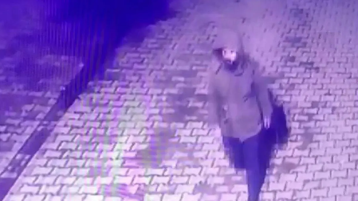 تركيا.. مجهول يمزق إطارات 160 سيارة بعد الزلزال (فيديو)