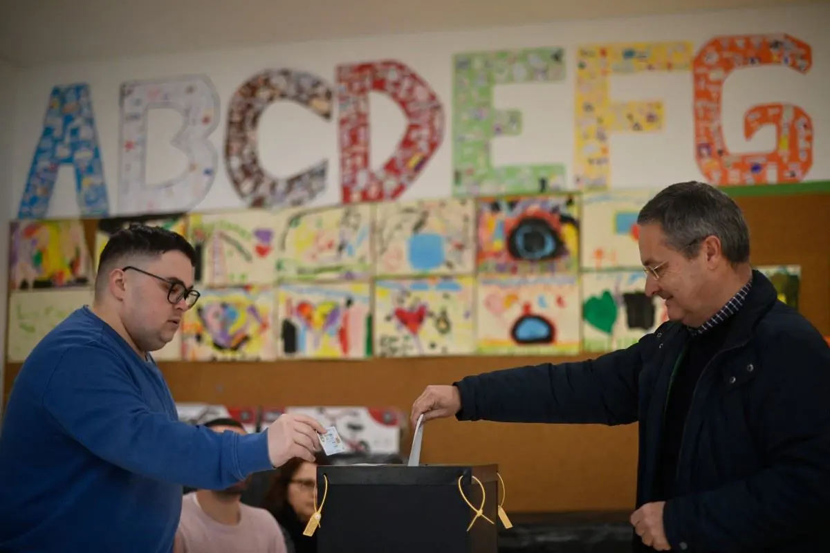 البرتغاليون يصوتون في انتخابات تشريعية وسط إقبال مرتفع