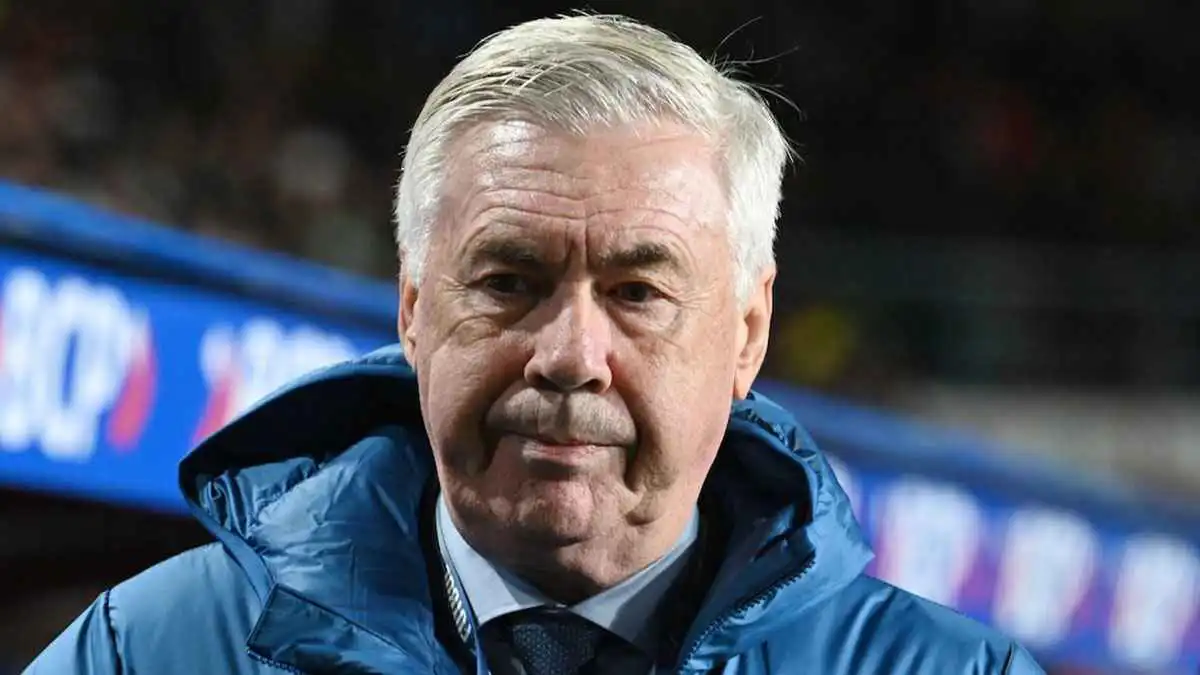 خلال حضوره كرنفالا فنيا.. مطرب برازيلي يوجه رسالة لأنشيلوتي بشأن نيمار (فيديو)