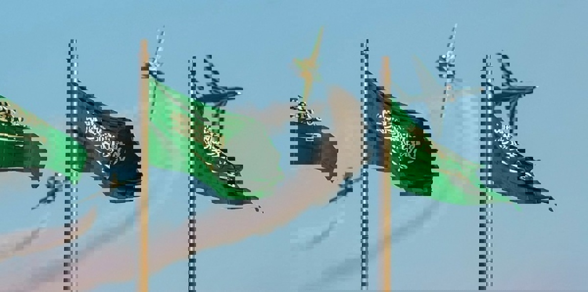 موقع مقرب من ترامب ينشر ادعاءات مسيئة للسعودية